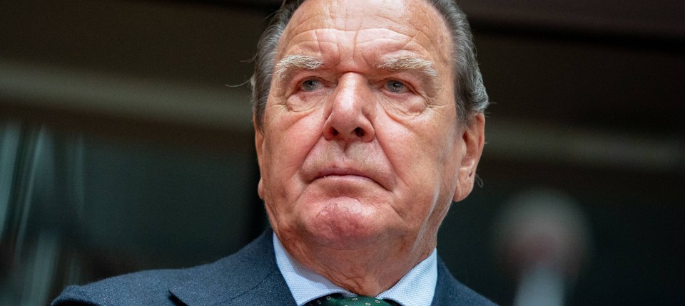 Kühnert: Schröder droht kein Parteiausschluss