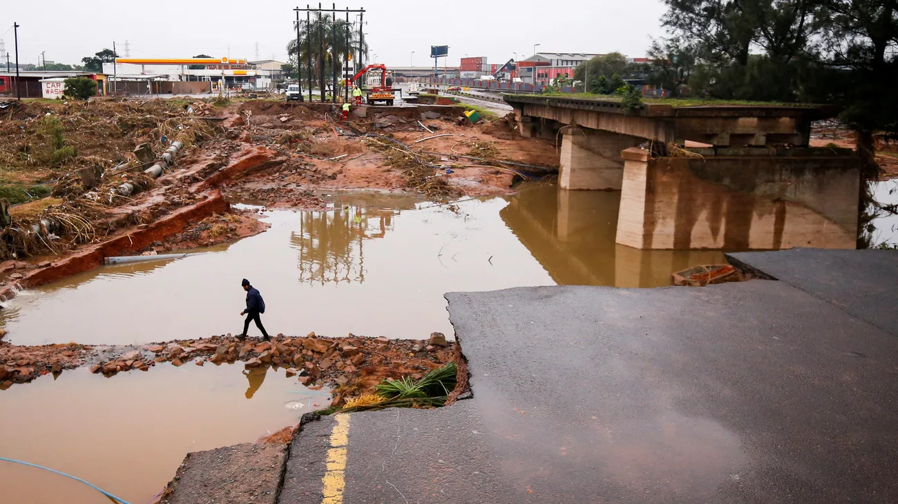 Südafrika verhängt nach Überschwemmungen den Notstand