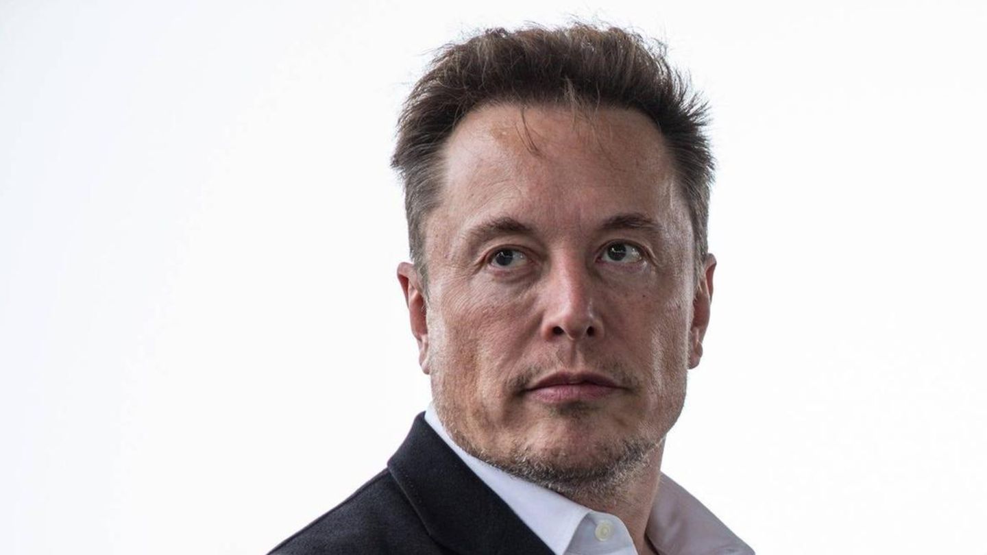Elon Musk verliert mit Twitter Milliarden – und macht dafür trotzige Werbekunden verantwortlich￼