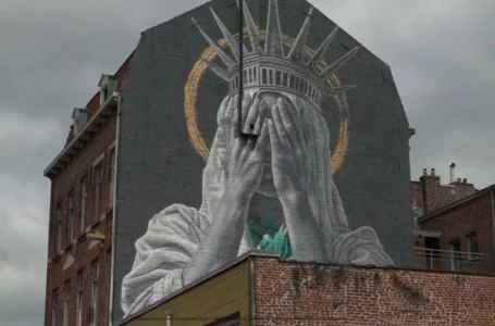 France: fresque de la Statue de la Liberté critiquant la politique migratoire de Trump