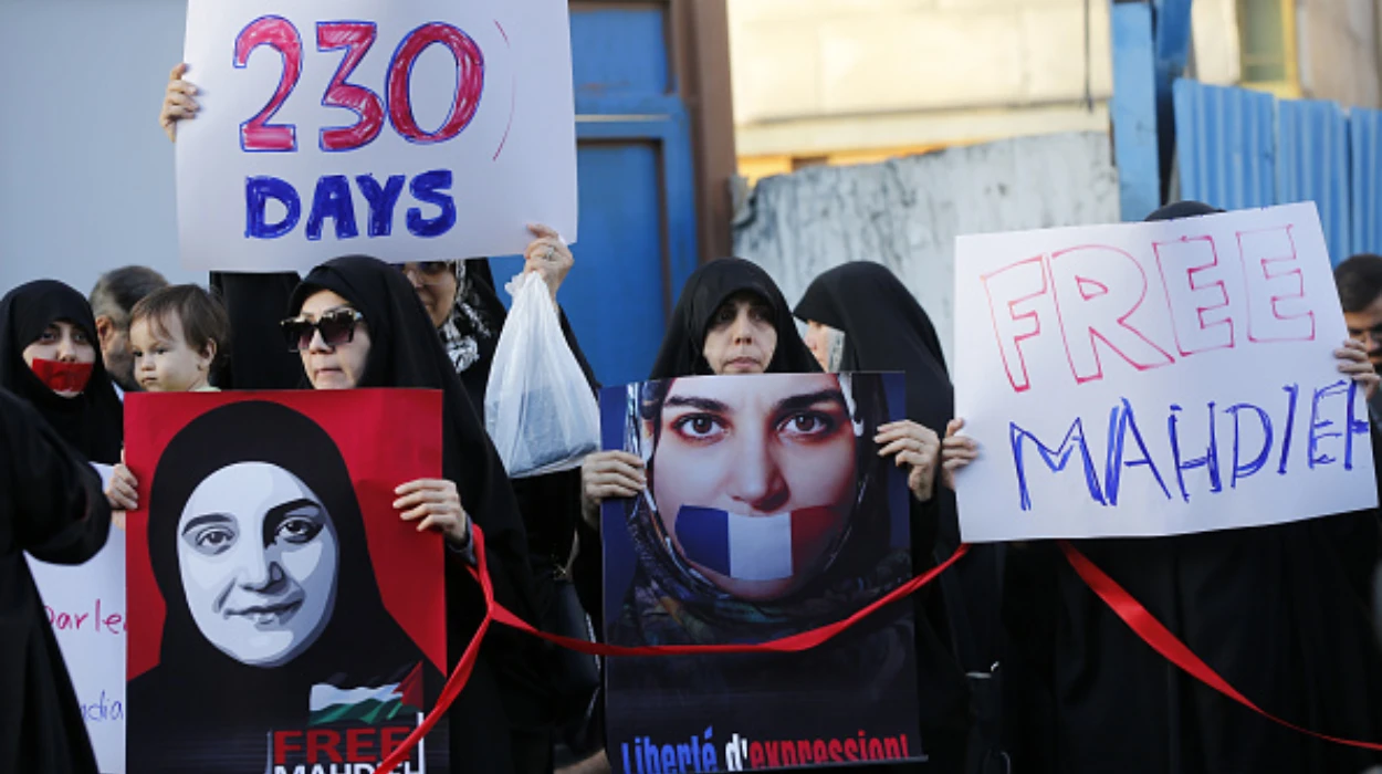 Iran annonce la mise en liberté sous caution d’une citoyenne dans le cadre d’un échange de prisonniers avec la France